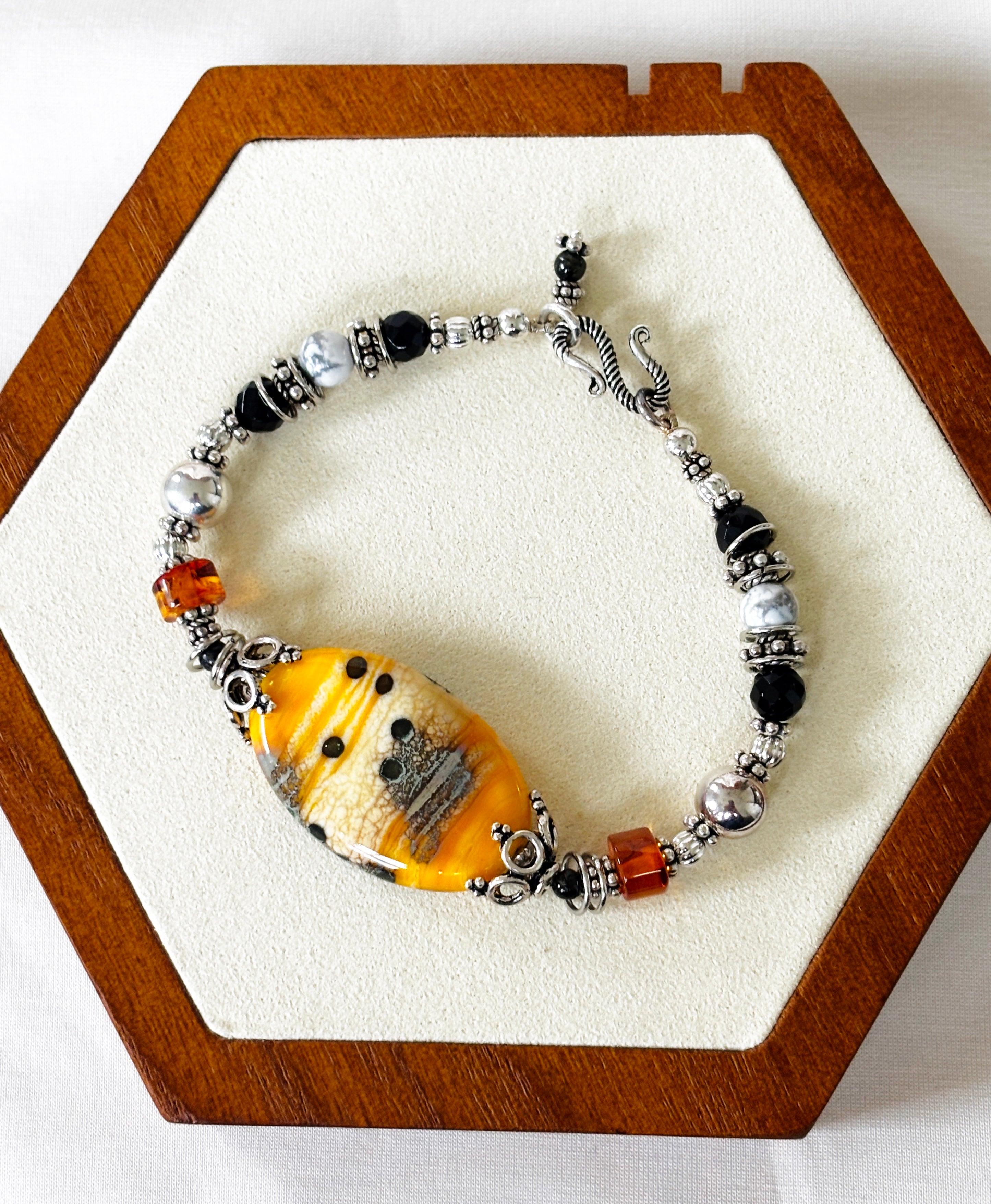 EnJen – Handblown Glass, Howlite & Sterling Silver Bracelet