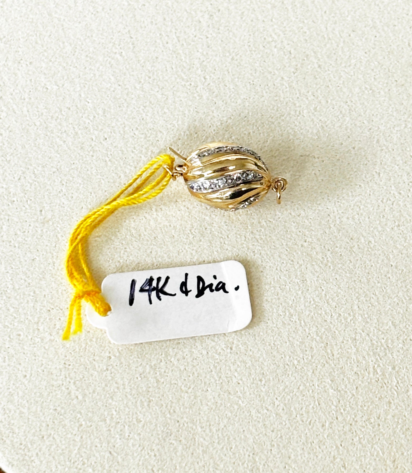 EnJen – 14K Gold & Diamond Charm