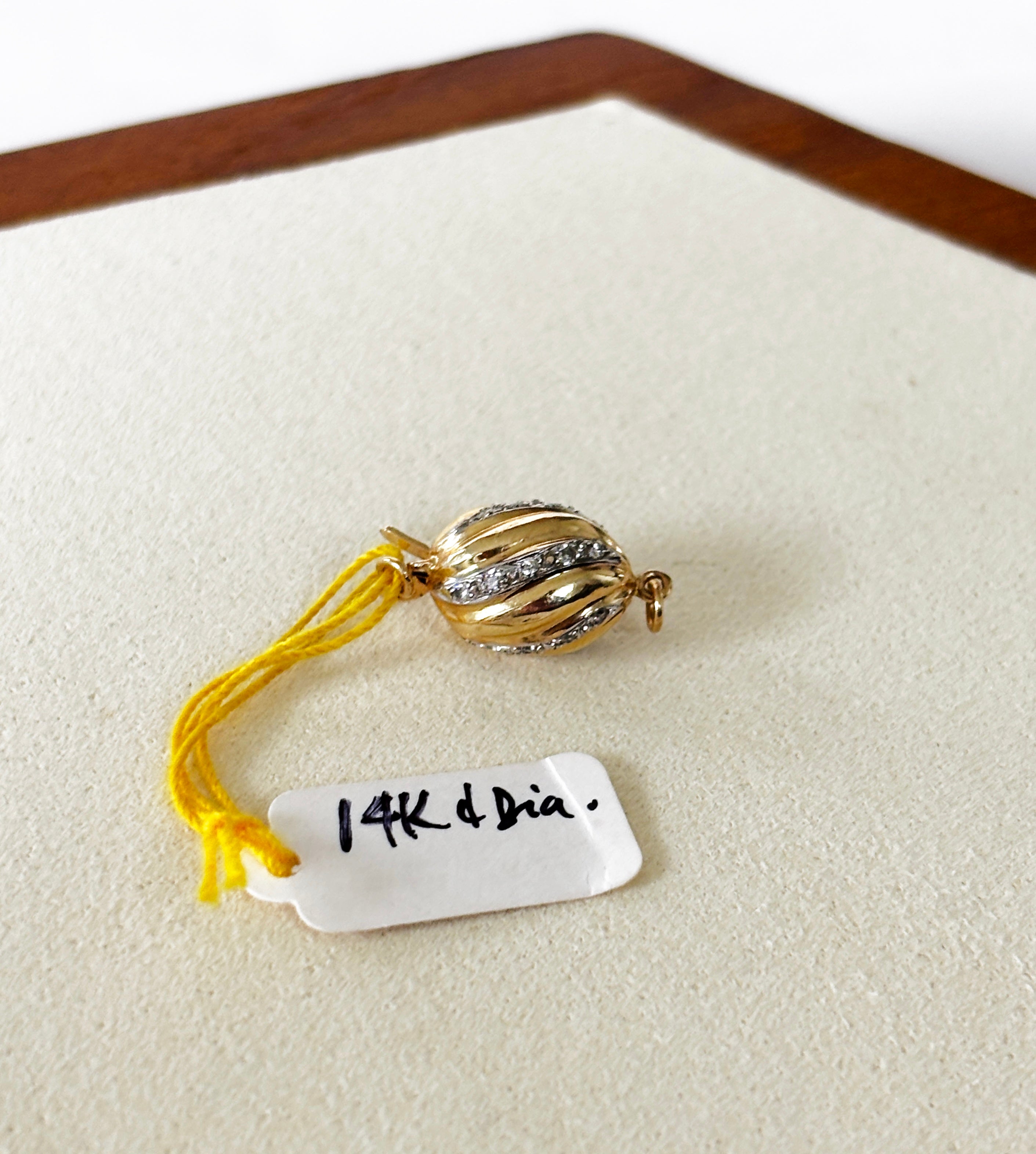 EnJen – 14K Gold & Diamond Charm